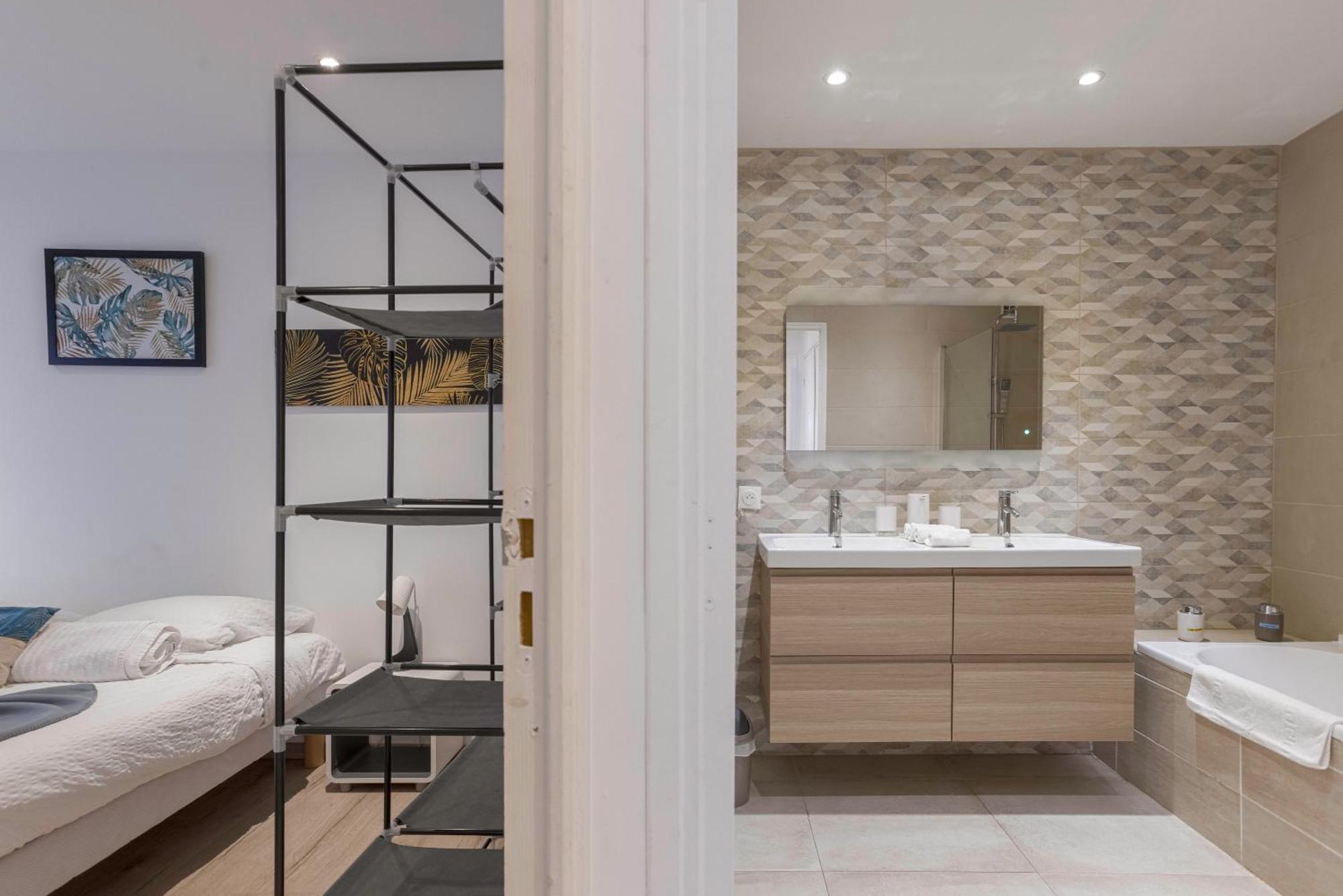 Ferienwohnung "Casa Nonna" - 16 Mn A Pied Du Palais, Parking Prive, Clim, Ascenseur Cannes Exterior foto